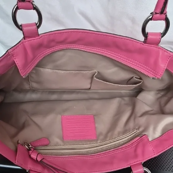 Coach Pink Leather Shoulder Bag - Picture 7 of 8
